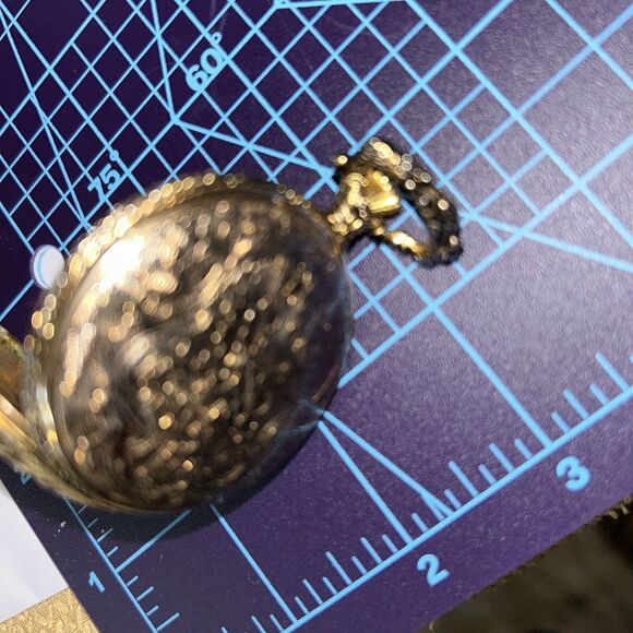 Vintage Quartz Pocket Watch Duck Scene untested Parts Or Repair AS-IS - Picture 15 of 15